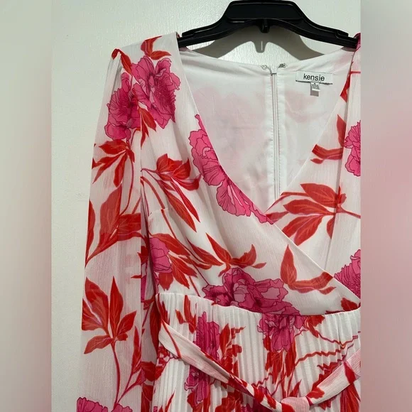 KENSIE: Floral Pleated dress - Picture 5 of 9
